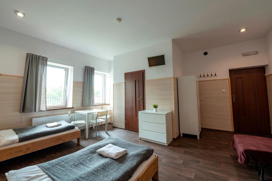 Pokoje Goscinne Nad Jeziorem Tychy Exterior photo